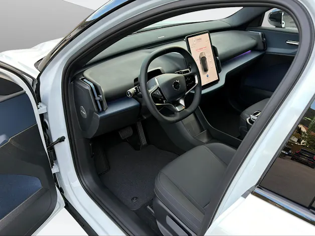 VOLVO EX30 P8 Plus AWD