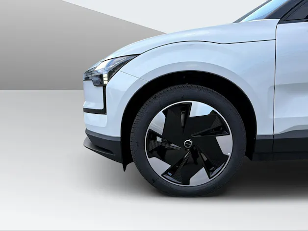 VOLVO EX30 P8 Plus AWD