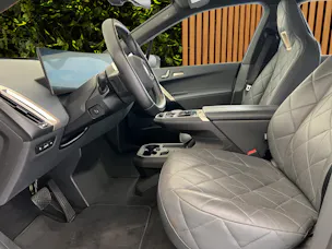 BMW iX xDrive40 (CH)🔋