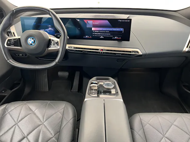 BMW iX xDrive40 (CH)π