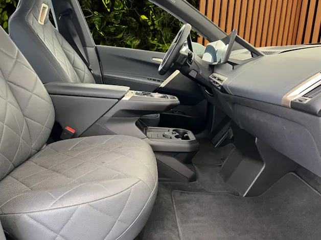 BMW iX xDrive40 (CH)🔋