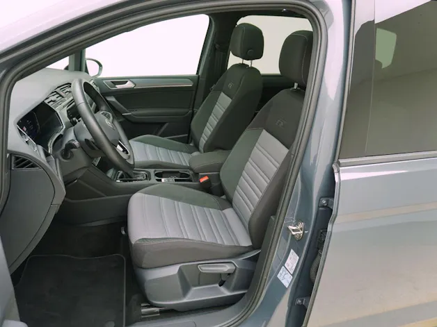 VW Touran 1.5 TSI DSG R-Line Black Style