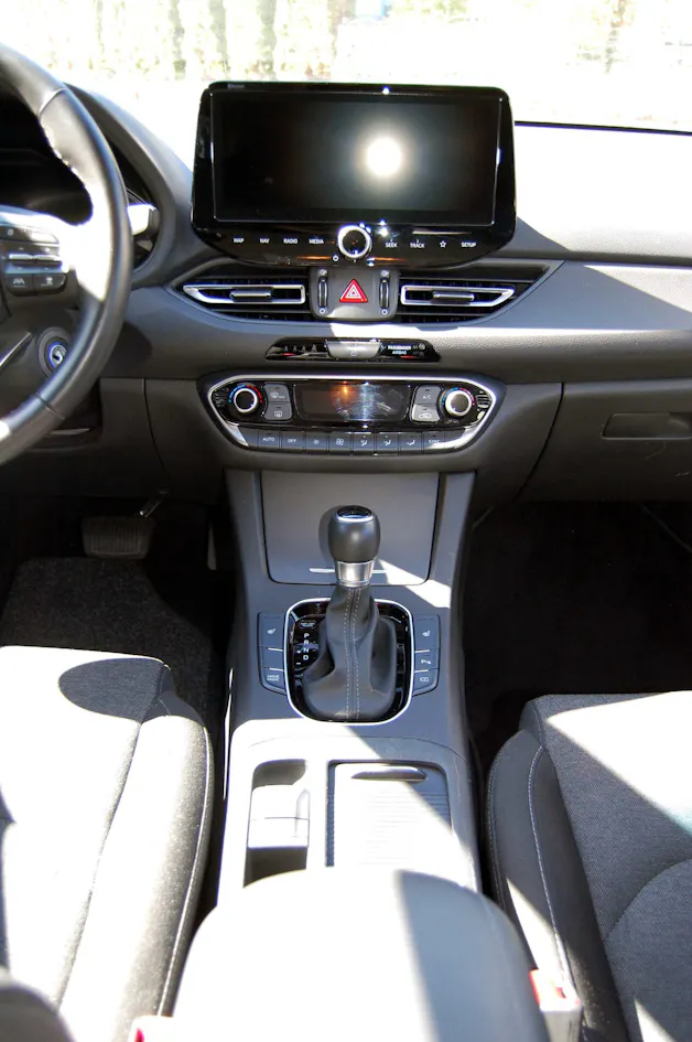 HYUNDAI i30 Wagon 1.5 T-GDi Amplia