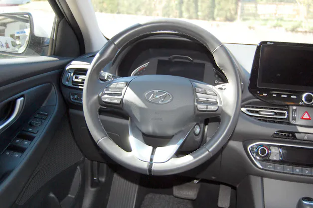HYUNDAI i30 Wagon 1.5 T-GDi Amplia