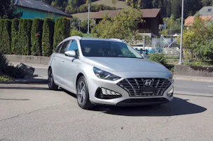 HYUNDAI i30 Wagon 1.5 T-GDi Amplia