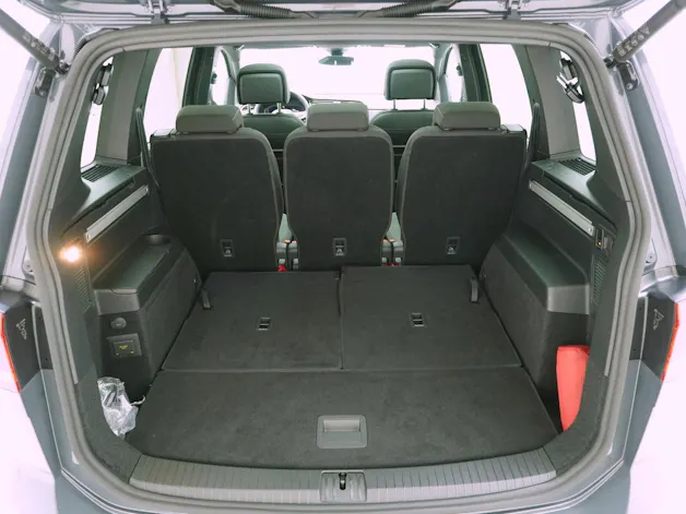VW Touran 1.5 TSI DSG R-Line Black Style
