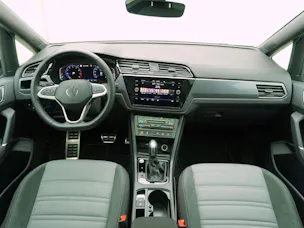 VW Touran 1.5 TSI DSG R-Line Black Style