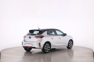 https://vehicle.imgix.net/4486256/2e36e214-b3c6-4a05-a717-39229922c86e.jpg