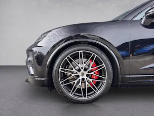 PORSCHE Macan Turbo