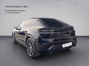 PORSCHE Macan Turbo