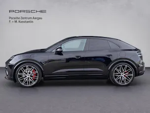 PORSCHE Macan Turbo