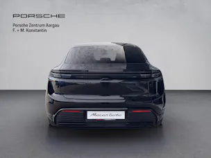 PORSCHE Macan Turbo