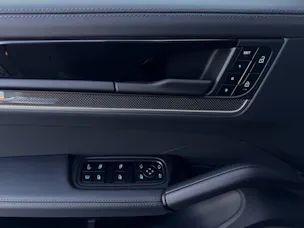 PORSCHE Cayenne S E-Hybrid Coupé Black Edition