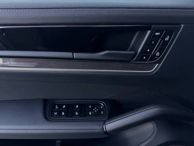 PORSCHE Cayenne S E-Hybrid Coupé Black Edition