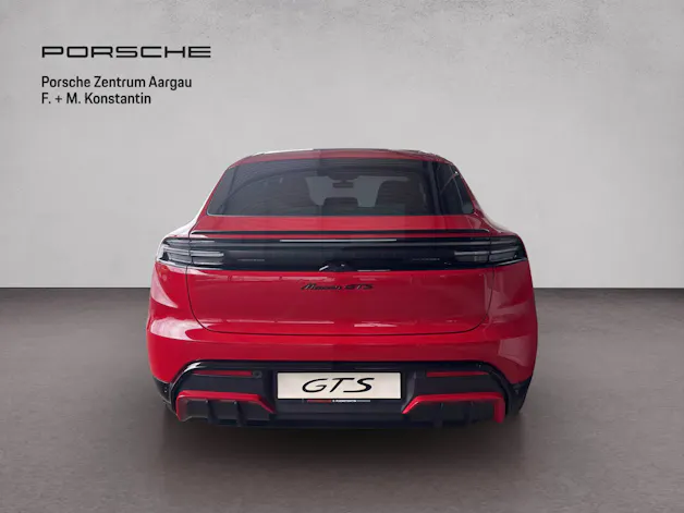 PORSCHE Macan GTS