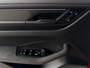 PORSCHE Macan GTS