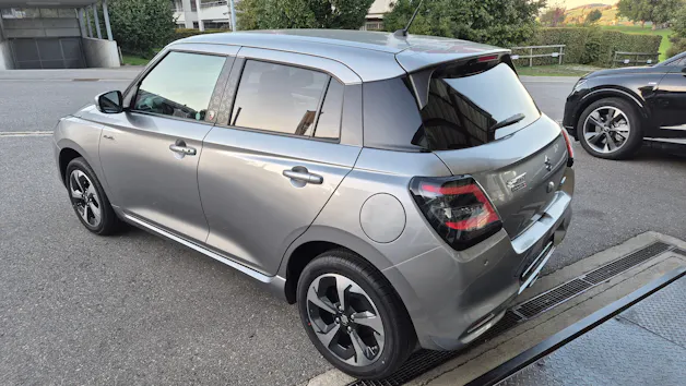 Suzuki Swift 1.2 Piz Sulai Top Hybrid 4x4