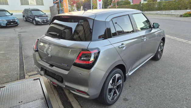 Suzuki Swift 1.2 Piz Sulai Top Hybrid 4x4