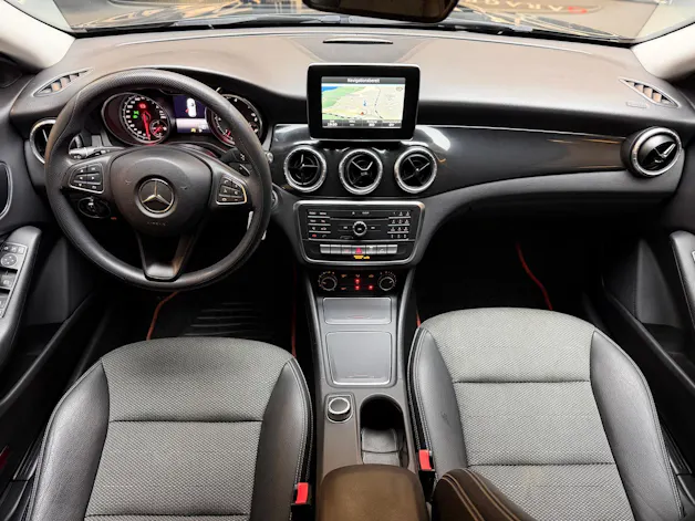 MERCEDES-BENZ CLA-Klasse X117 Shooting Brake CLA 200 d