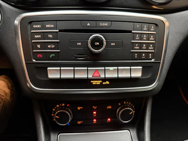 MERCEDES-BENZ CLA-Klasse X117 Shooting Brake CLA 200 d