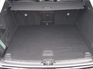 VOLVO XC60 2.0 B5 MH Plus Dark AWD