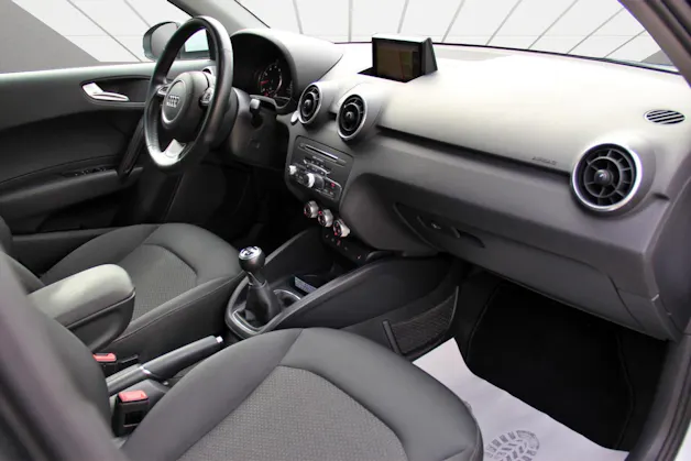 AUDI A1 Sportback 1.4 TFSI Sport S-LINE