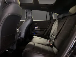 MERCEDES-BENZ GLA 250 4MATIC Swiss Star