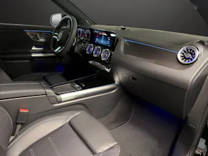 MERCEDES-BENZ GLA 250 4MATIC Swiss Star