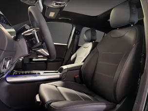 MERCEDES-BENZ GLA 250 4MATIC Swiss Star