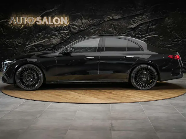 MERCEDES-BENZ E 220 d AMG Line 9G-Tronic *21" Felgen*Werksgarantie*Panorama*Lenkradheizung*