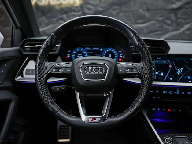AUDI A3 Sportback 45 TFSI e S line S-tronic *CH Fahrzeug*Fahrerassistent*