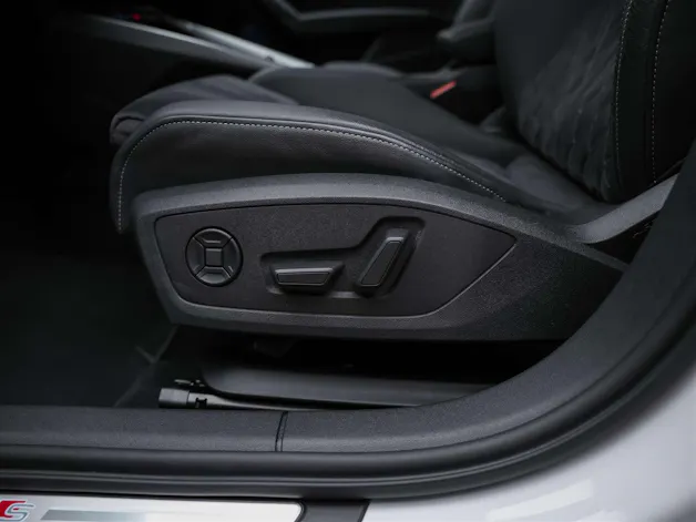 AUDI A3 Sportback 45 TFSI e S line S-tronic *CH Fahrzeug*Fahrerassistent*