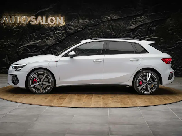 AUDI A3 Sportback 45 TFSI e S line S-tronic *CH Fahrzeug*Fahrerassistent*