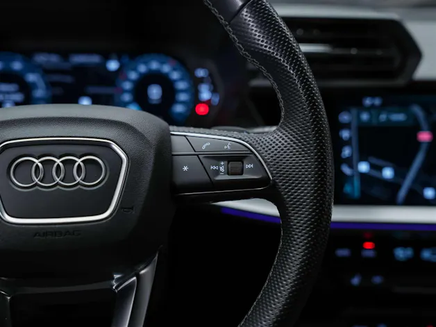 AUDI A3 Sportback 45 TFSI e S line S-tronic *CH Fahrzeug*Fahrerassistent*