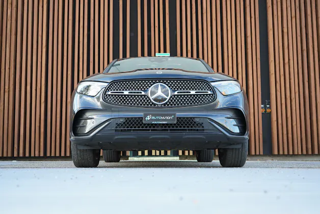 MERCEDES-BENZ GLC COUPÉ 220 D 4MATIC AMG LINE PLUS 9G-TRONIC l 197 PS