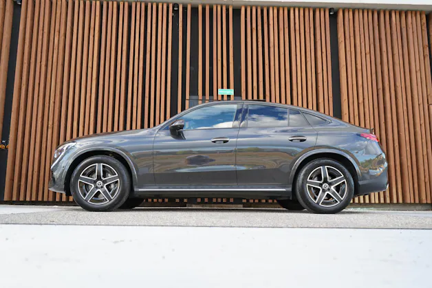 MERCEDES-BENZ GLC COUPÉ 220 D 4MATIC AMG LINE PLUS 9G-TRONIC l 197 PS