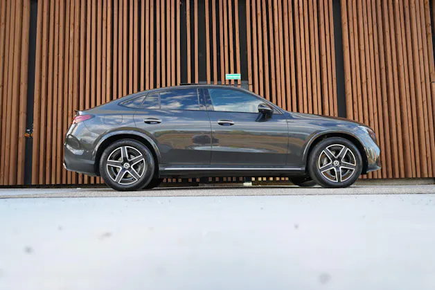 MERCEDES-BENZ GLC COUPÉ 220 D 4MATIC AMG LINE PLUS 9G-TRONIC l 197 PS
