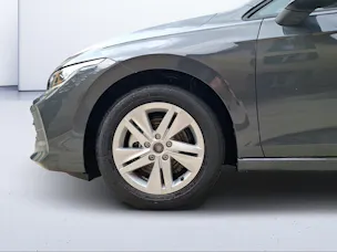 VW Golf 1.5 e TSI mHEV Basis DSG