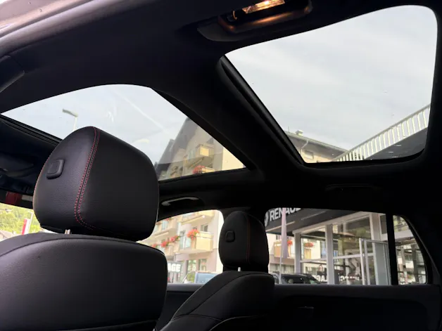 MERCEDES-BENZ GLA 250 AMG Line 4Matic
