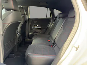 MERCEDES-BENZ GLA 250 4MATIC Swiss Star