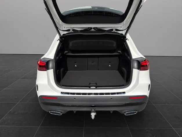 MERCEDES-BENZ GLA 250 4MATIC Swiss Star