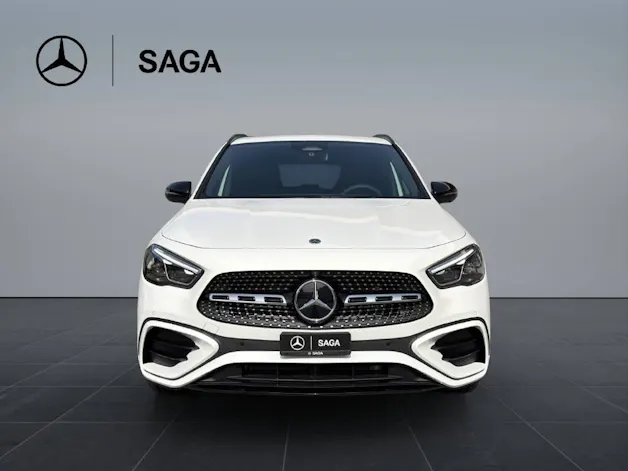 MERCEDES-BENZ GLA 250 4MATIC Swiss Star
