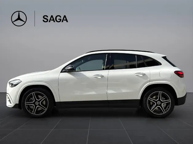 MERCEDES-BENZ GLA 250 4MATIC Swiss Star
