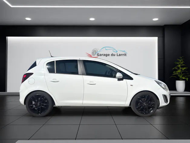 OPEL Corsa 1.4 TP Color Edition