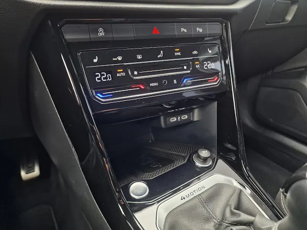 VW T-Roc 2.0 TSI R-Line DSG 4Motion