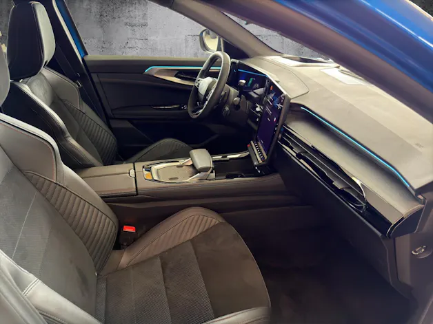 RENAULT Rafale 1.2 E-Tech Hybrid 200 Esprit Alpine *4-Control* **Leasingaktion 1.99%**