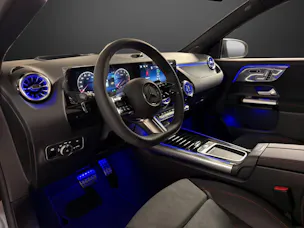 MERCEDES-BENZ GLA 200 Night Star