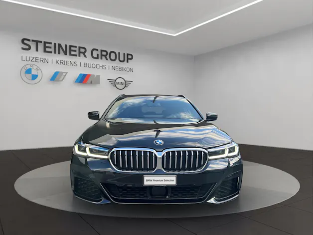 BMW 540i xDrive 48V Touring Pure M Sport Steptronic