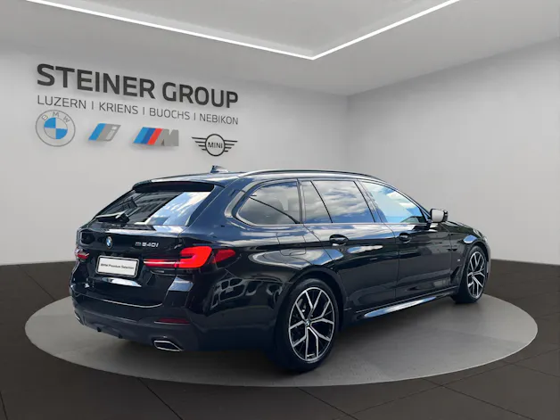 BMW 540i xDrive 48V Touring Pure M Sport Steptronic