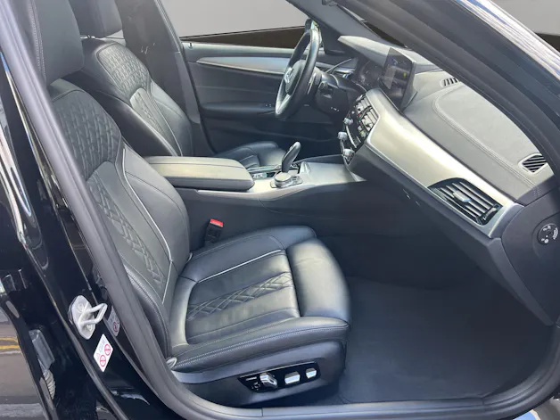 BMW 540i xDrive 48V Touring Pure M Sport Steptronic
